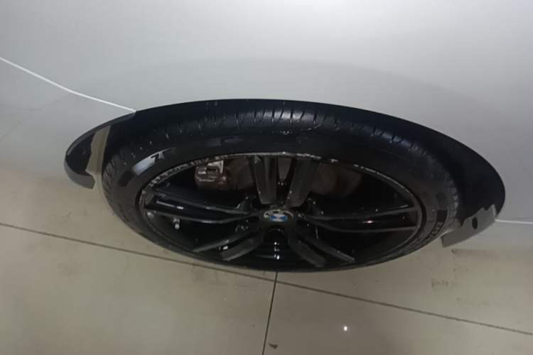 Used BMW 1 Series 2021 Restyled 125i M Sport Night Edition Right Rear Wheel Hub