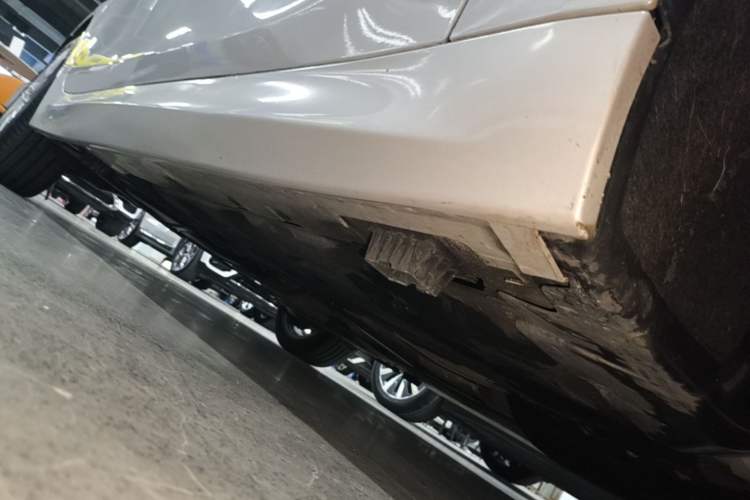 Used BMW 1 Series 2021 120i M Sport Night Edition Right Side Sill