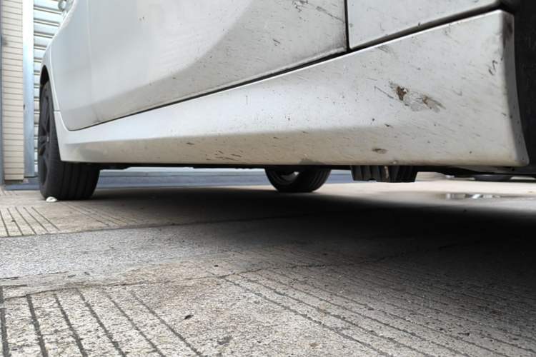 Used BMW 1 Series 2021 125i M Sport Night Edition Right Side Sill