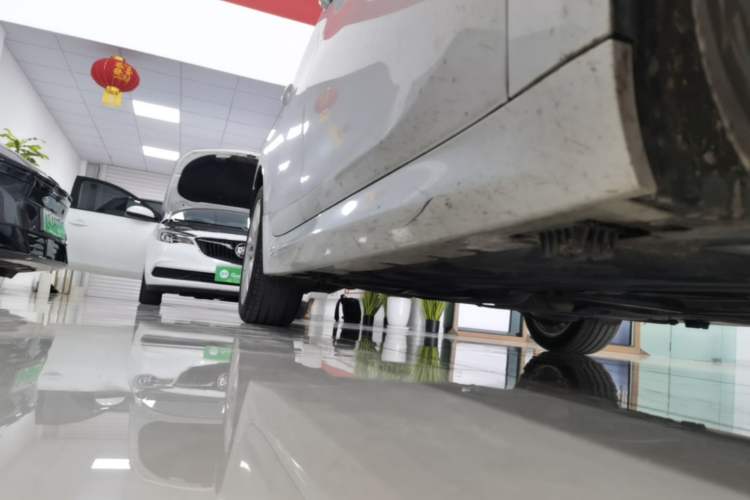 Used BMW 1 Series 2021 120i M Sport Night Edition Right Side Sill