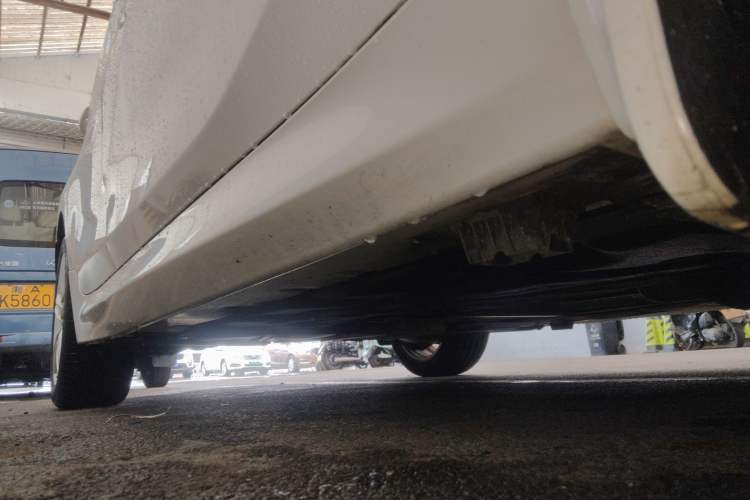 Used BMW 1 Series 2021 Revised 120i M Sport Night Edition Right Side Sill