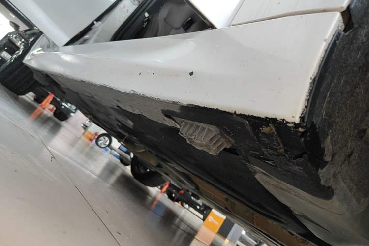 Used BMW 1 Series 2021 125i M Sport Night Edition Right Side Sill