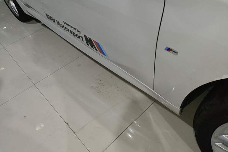 Used BMW 1 Series 2021 Revised 120i M Sport Night Edition Right Side Sill