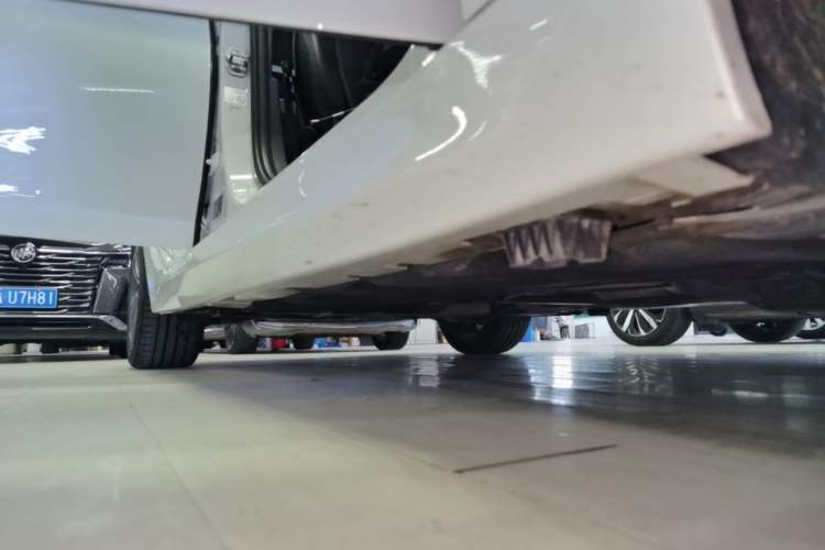Used BMW 1 Series 2021 Revised 120i M Sport Edition Right Side Sill