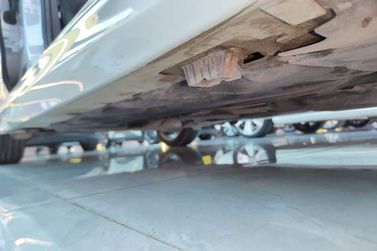 Used BMW 1 Series 2021 120i M Sport Night Edition Right Side Sill