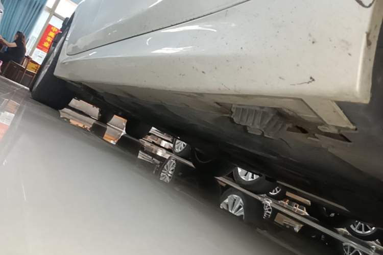 Used BMW 1 Series 2021 Revised 120i M Sport Night Edition Right Side Sill