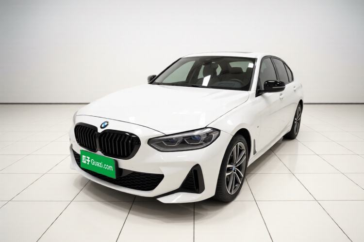 BMW 1 Series 2021 Revised 120i M Sport Night Edition usado Guazi used car, China used car export, Used car for sale, Used cars, Cheapest cars for sale