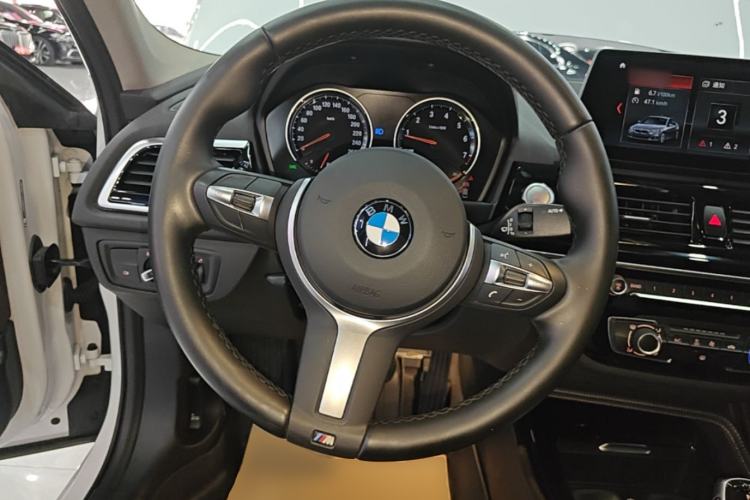 Used BMW 1 Series 2021 Restyled 125i M Sport Night Edition Steering Wheel