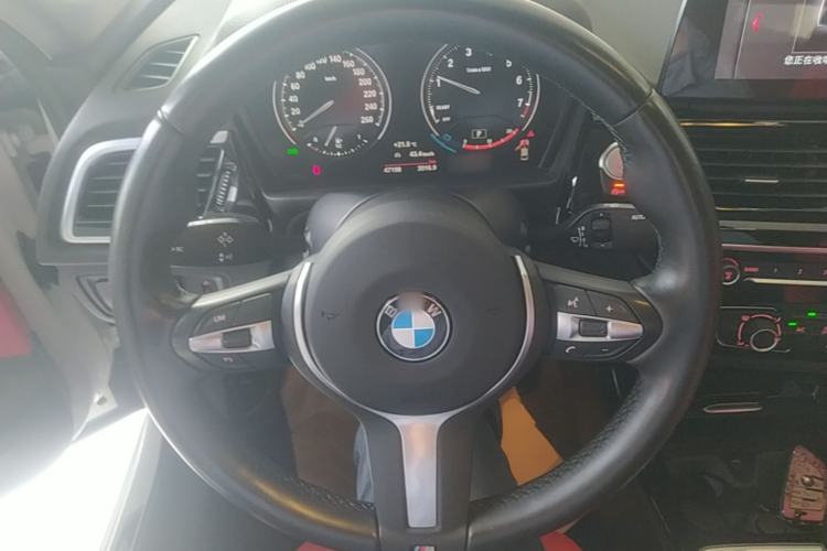 Used BMW 1 Series 2021 Restyled 125i M Sport Night Edition Steering Wheel