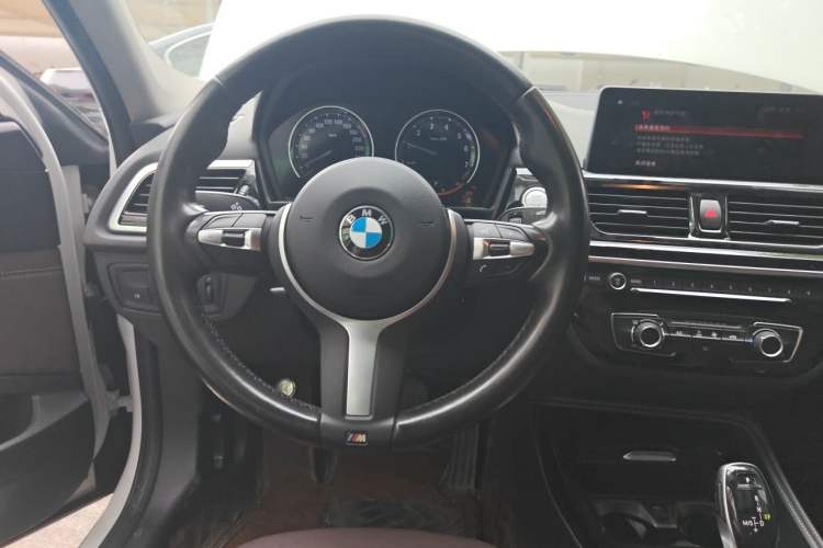 Used BMW 1 Series 2021 120i M Sport Night Edition Steering Wheel
