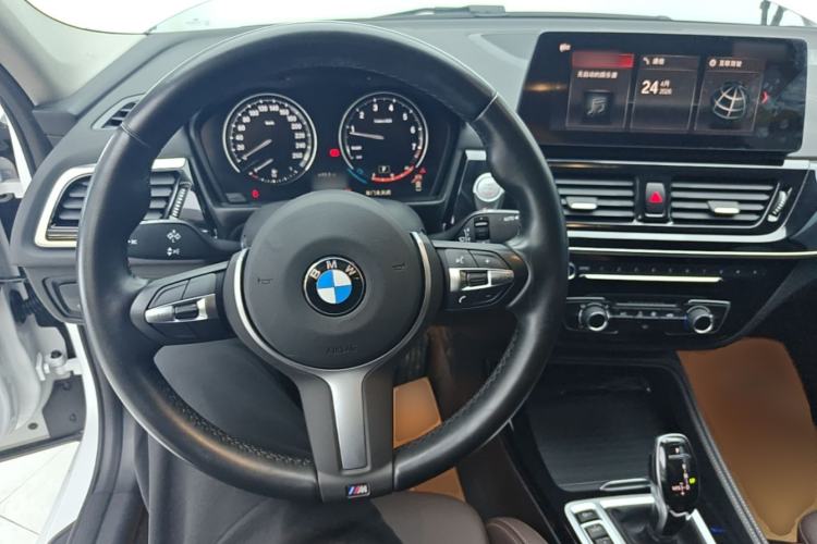 Used BMW 1 Series 2021 Restyled 125i M Sport Night Edition Steering Wheel
