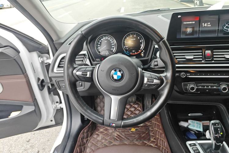 Used BMW 1 Series 2021 Revised 120i M Sport Night Edition Steering Wheel