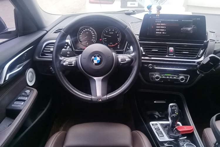 Used BMW 1 Series 2021 Restyled 125i M Sport Night Edition Steering Wheel