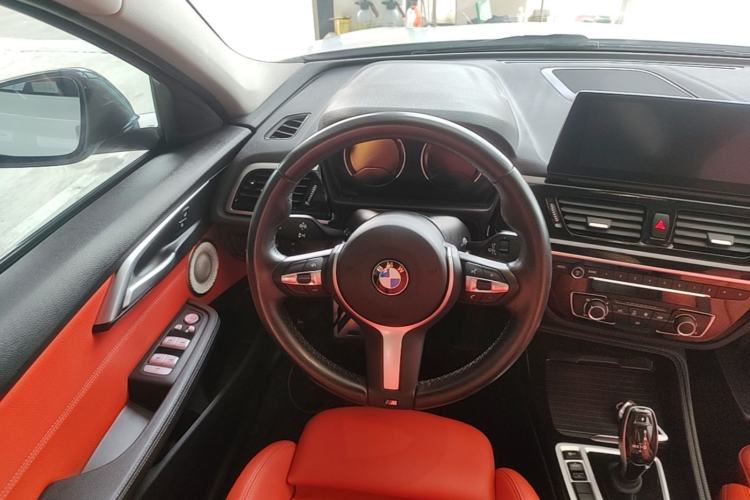 Used BMW 1 Series 2021 Restyled 125i M Sport Night Edition Steering Wheel
