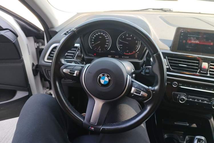Used BMW 1 Series 2021 120i M Sport Night Edition Steering Wheel