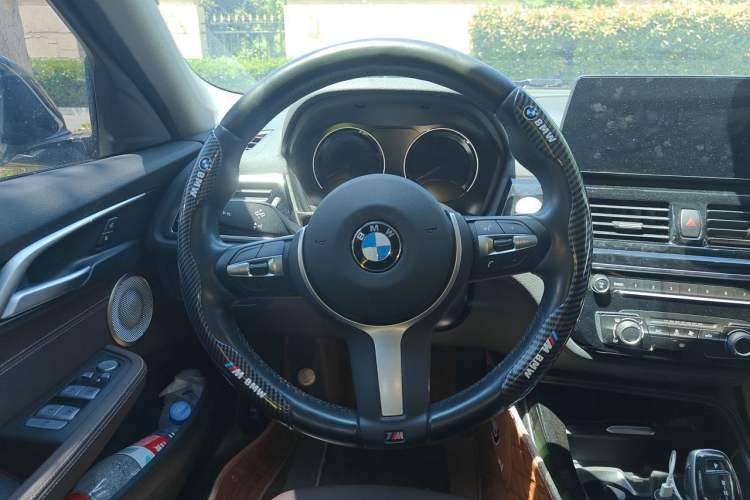 Used BMW 1 Series 2021 Restyled 125i M Sport Night Edition Steering Wheel