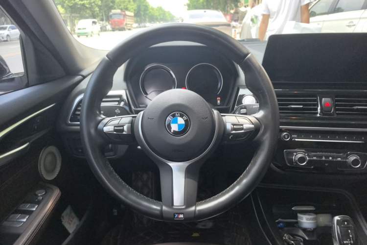 Used BMW 1 Series 2021 Revised 120i M Sport Night Edition Steering Wheel