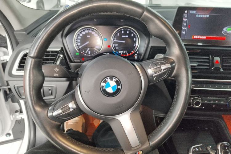 Used BMW 1 Series 2021 Restyled 125i M Sport Night Edition Steering Wheel