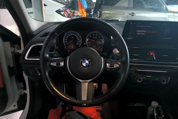 Used BMW 1 Series 2021 Restyled 125i M Sport Night Edition Steering Wheel