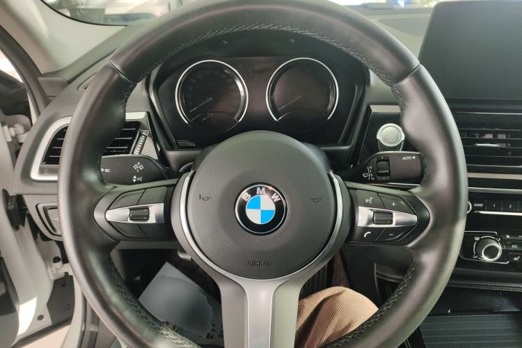 Used BMW 1 Series 2021 Restyled 125i M Sport Night Edition Steering Wheel
