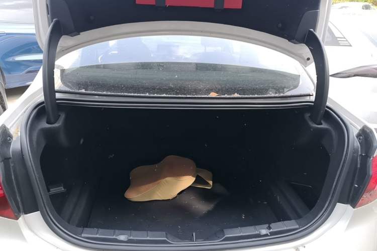 Used BMW 1 Series 2021 120i M Sport Night Edition Trunk
