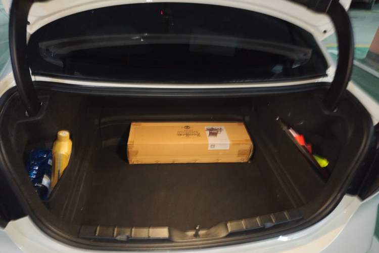 Used BMW 1 Series 2021 125i M Sport Night Edition Trunk