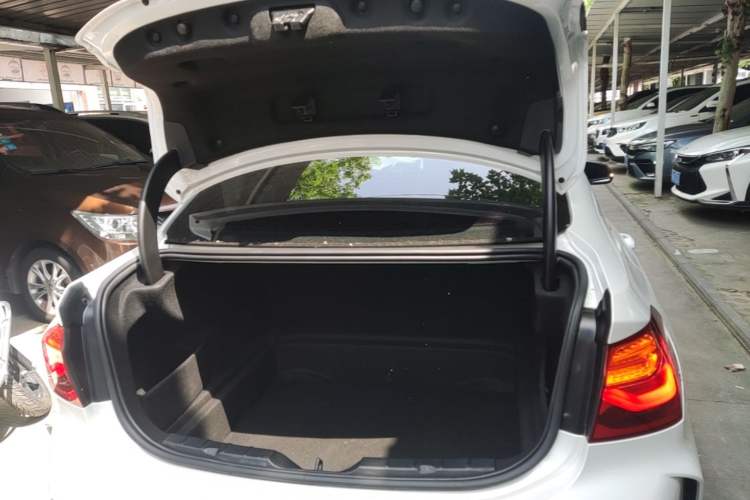 Used BMW 1 Series 2021 125i M Sport Night Edition Trunk