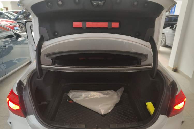 Used BMW 1 Series 2021 125i M Sport Night Edition Trunk
