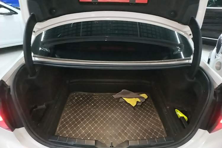 Used BMW 1 Series 2021 125i M Sport Night Edition Trunk