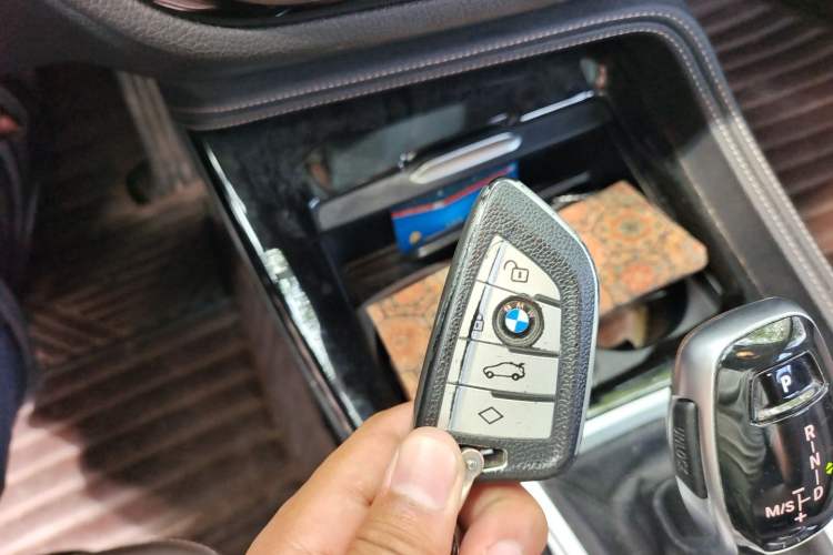 Used BMW 1 Series 2021 120i M Sport Night Edition Vehicle Key