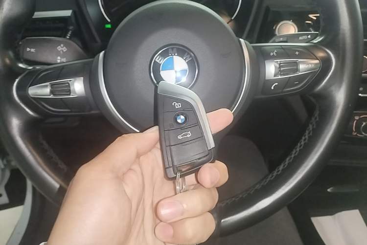 Used BMW 1 Series 2021 120i M Sport Night Edition Vehicle Key