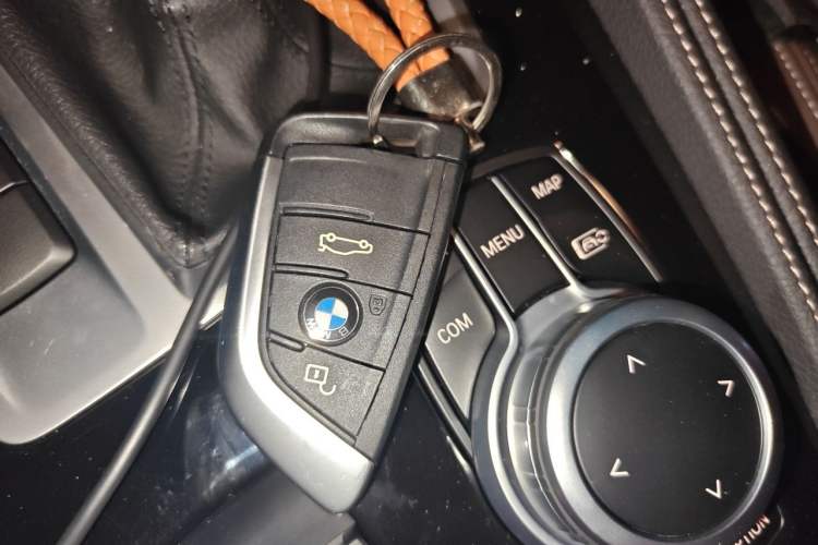 Used BMW 1 Series 2021 120i M Sport Night Edition Vehicle Key