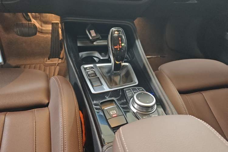 Used BMW 1 Series 2021 125i M Sport Night Edition Gear Lever