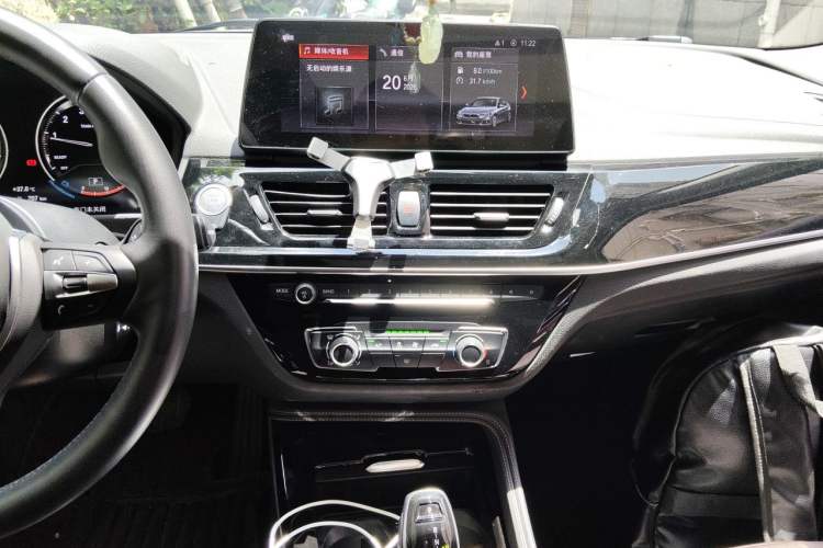 Used BMW 1 Series 2022 125i M Sport Night Edition Audio And AC Panel