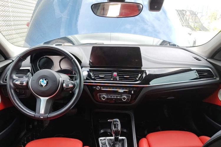 Used BMW 1 Series 2022 125i M Sport Night Edition Center Console