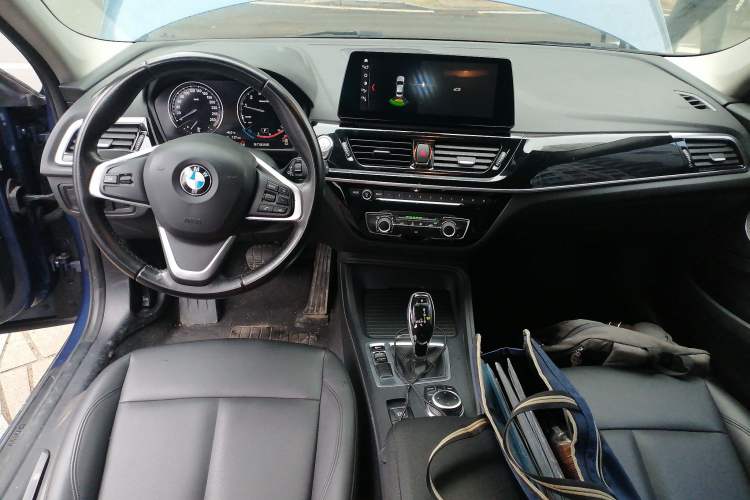 Used BMW 1 Series 2022 120i M Sport Edition Center Console