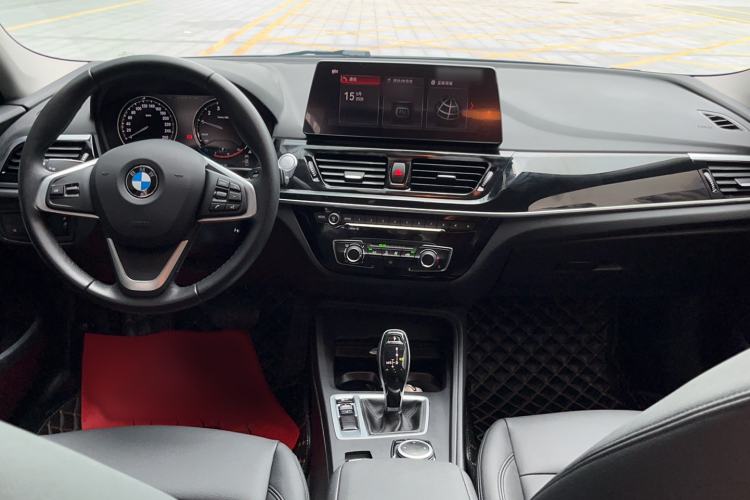 Used BMW 1 Series 2022 120i M Sport Edition Center Console