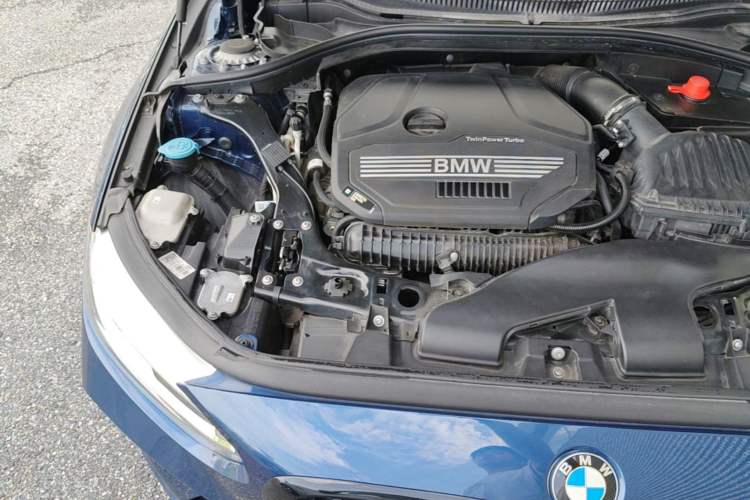 Used BMW 1 Series 2022 125i M Sport Night Edition Engine Bay Right