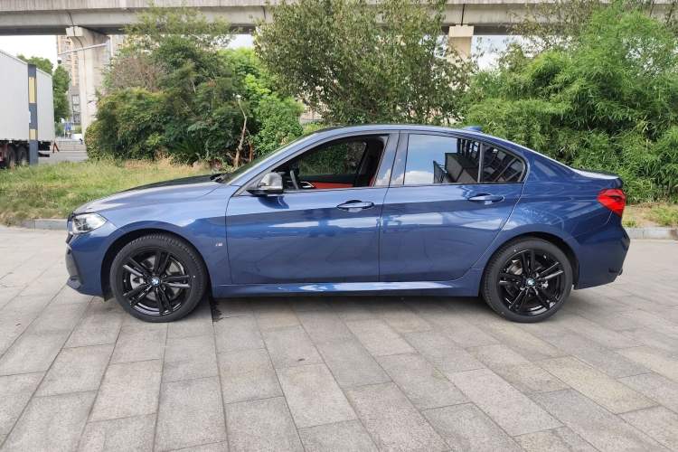 Used BMW 1 Series 2022 125i M Sport Night Edition Exterior 3