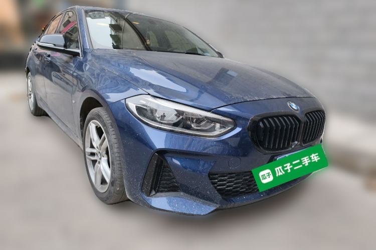 Used BMW 1 Series 2022 120i M Sport Night Edition Front Right 45 Deg