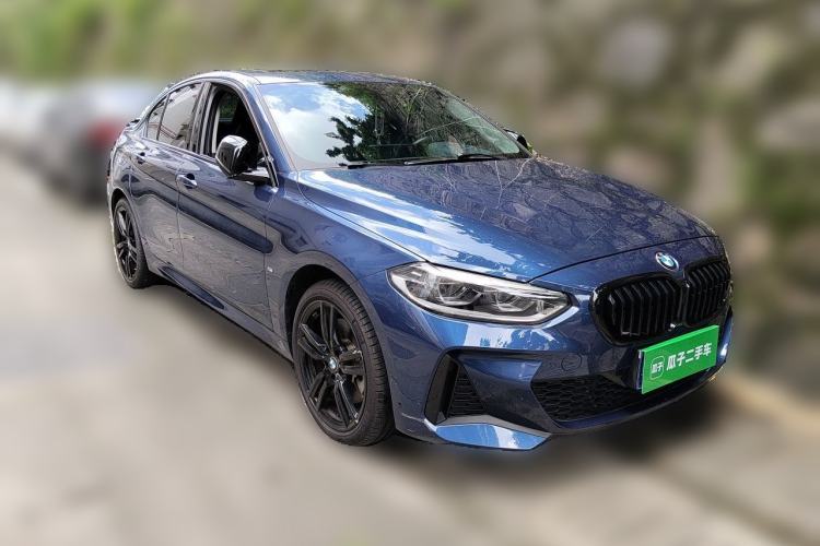 Used BMW 1 Series 2022 125i M Sport Night Edition Front Right 45 Deg