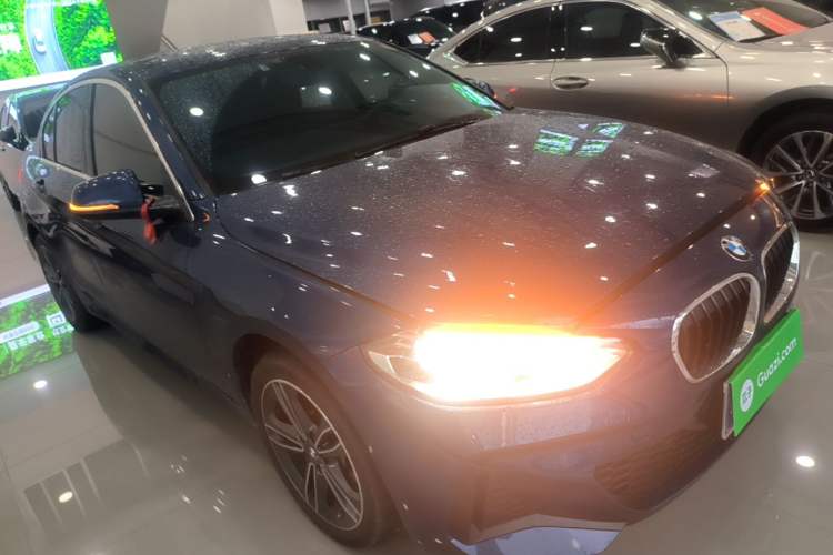 Used BMW 1 Series 2022 120i M Sport Edition Front Right 45 Deg