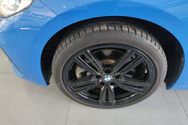 Used BMW 1 Series 2022 125i M Sport Night Edition Left Front Wheel Hub