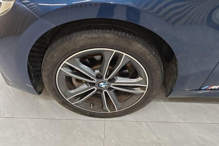 Used BMW 1 Series 2022 120i M Sport Night Edition Left Front Wheel Hub