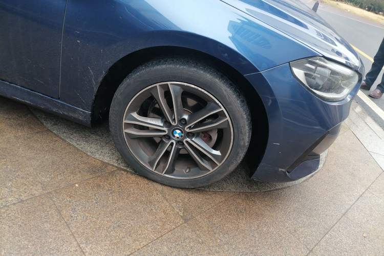 Used BMW 1 Series 2022 120i M Sport Edition Right Front Wheel Hub