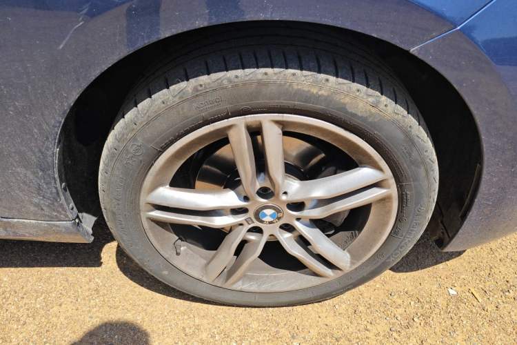 Used BMW 1 Series 2022 120i M Sport Night Edition Right Front Wheel Hub
