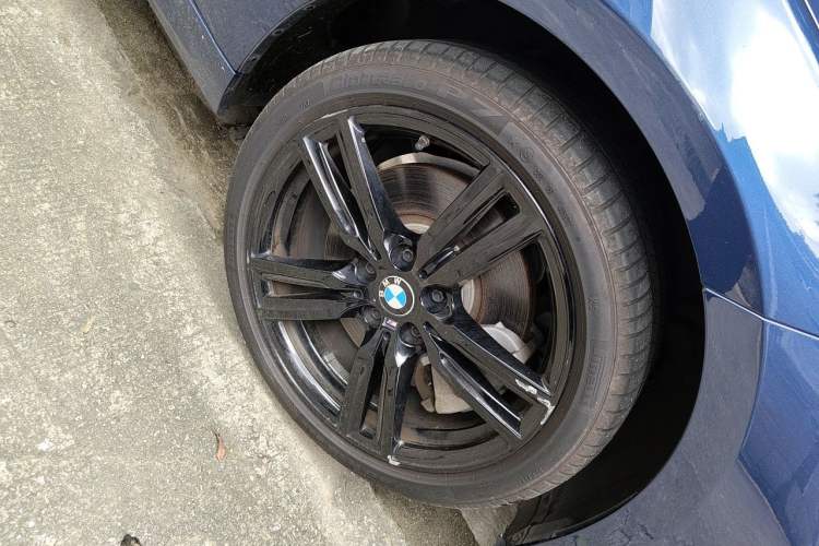 Used BMW 1 Series 2022 125i M Sport Night Edition Right Front Wheel Hub