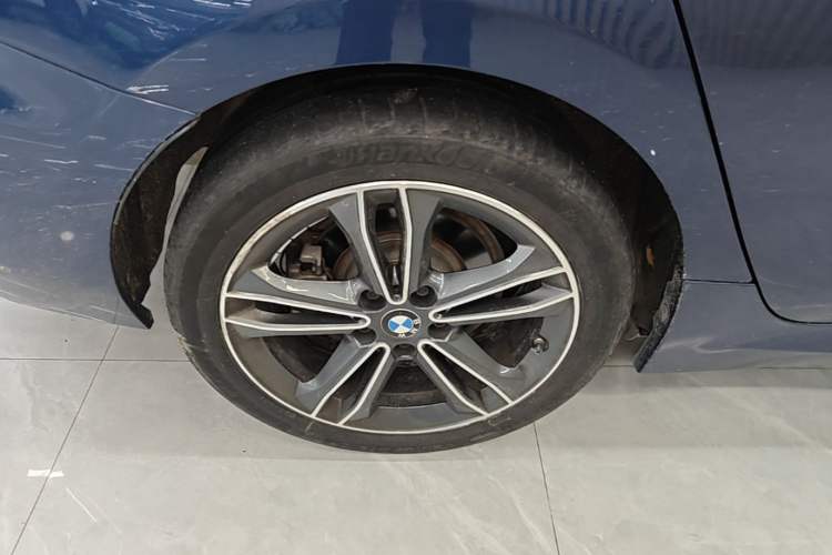 Used BMW 1 Series 2022 120i M Sport Night Edition Right Rear Wheel Hub