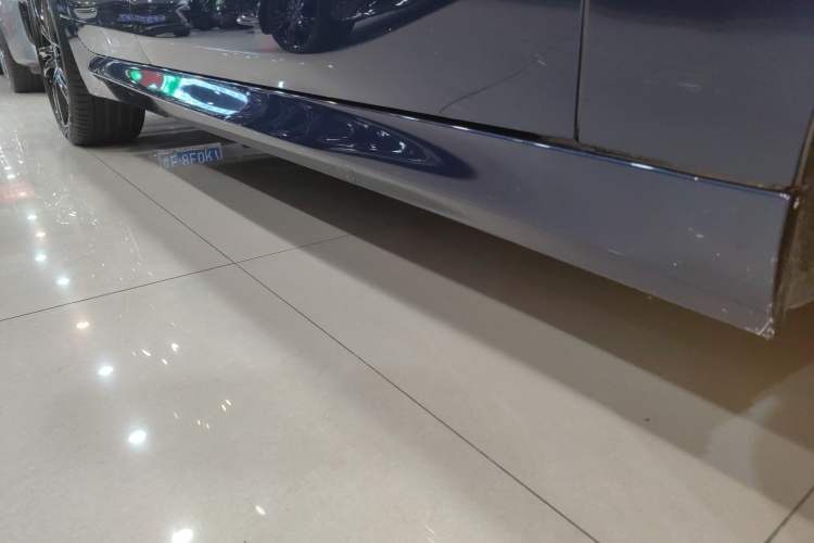 Used BMW 1 Series 2022 125i M Sport Night Edition Right Side Sill