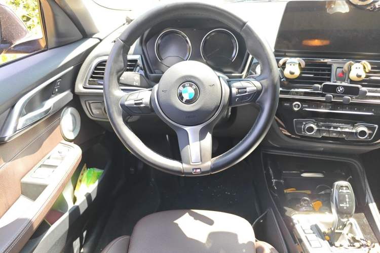 Used BMW 1 Series 2022 120i M Sport Night Edition Steering Wheel